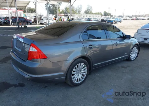 2010 Ford Fusion Hybrid from USA, damaged, VIN 3FADP0L34AR310372